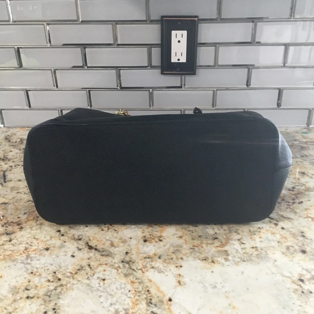 Michael Kors 👜 - Picture 9 of 10